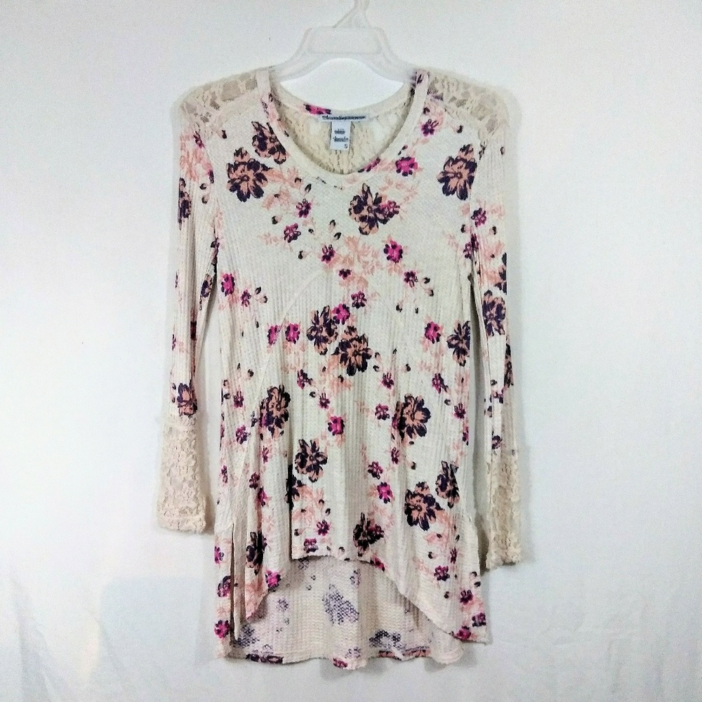 American Rag Waffle Knit Tunic Blouse w/lace - Picture 2 of 6